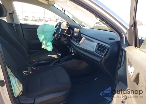 2021 Kia Rio Lx z USA, uszkodzony, nr VIN 3KPA24AD3ME414166